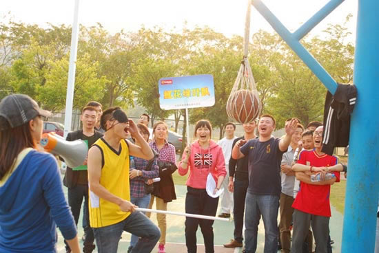 大自然木門(mén)首屆趣味運(yùn)動(dòng)會(huì)隆重舉辦