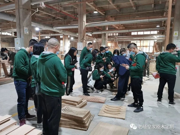 老緬皇家原木定制 | 貴陽以及武漢團隊抵達重慶定制工廠進行參觀學習交流