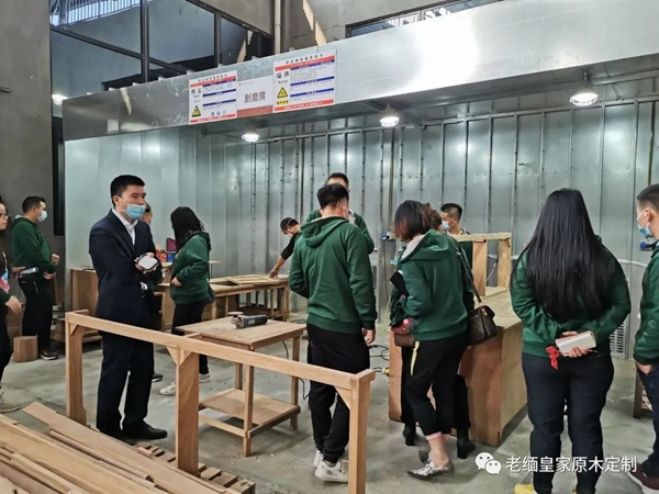 老緬皇家原木定制 | 貴陽以及武漢團隊抵達重慶定制工廠進行參觀學習交流