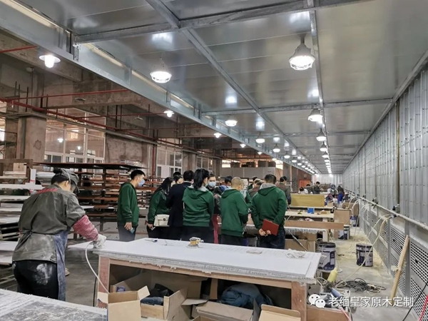 老緬皇家原木定制 | 貴陽以及武漢團隊抵達重慶定制工廠進行參觀學習交流