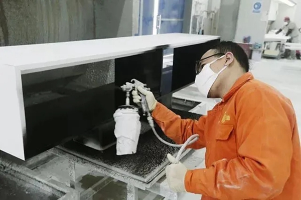 迪峰機械這款設備使得木門噴涂效率提高4倍！