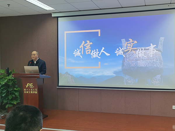 企業家進課堂，研究生收益大