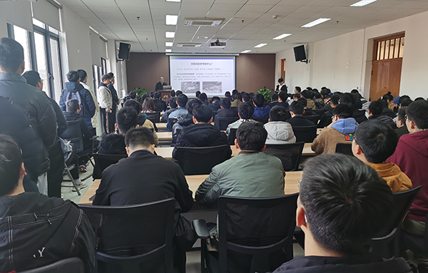 企業家進課堂，研究生收益大