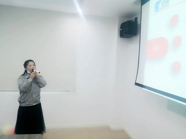 圣象華宇工廠“迎戰2021”年會議成功舉行