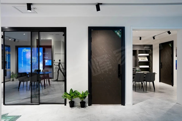 三峰家居體驗館無醛展廳建成揭幕 炫彩呈現