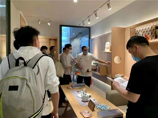 潤成創(chuàng)展丨新品“離騷”亮相深圳設(shè)計周