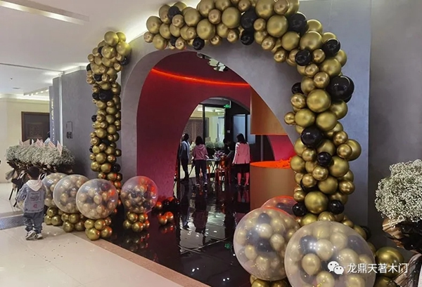龍鼎天著重慶紅星美凱龍展廳，新店開(kāi)業(yè)！