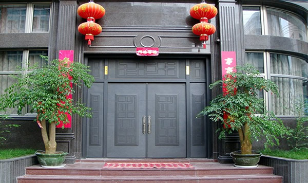 如何正確識別鑄鋁門的優(yōu)劣——材料