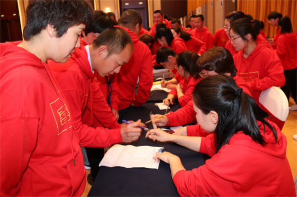 群喜木門：“銳意革新,礪行致遠”2021年優秀經銷商峰會舉辦