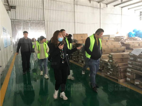 廣千木門整木定制：廣千商學院2104班圓滿結束！