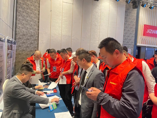 嘉尊木門2021年全國巡回贏銷峰會鄭州站成功舉行