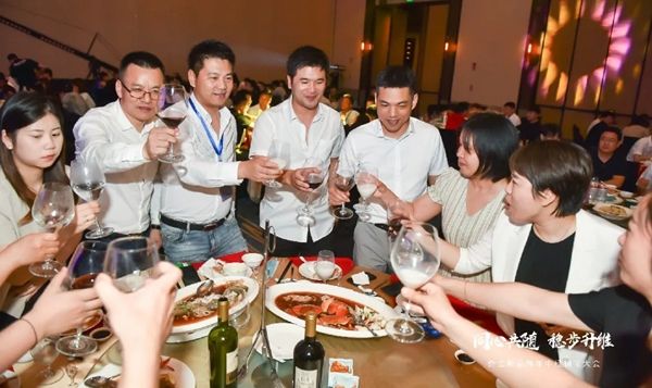 同心共隨 穩步升維 | 2021喬金斯整木定制年中經銷商大會圓滿落幕！