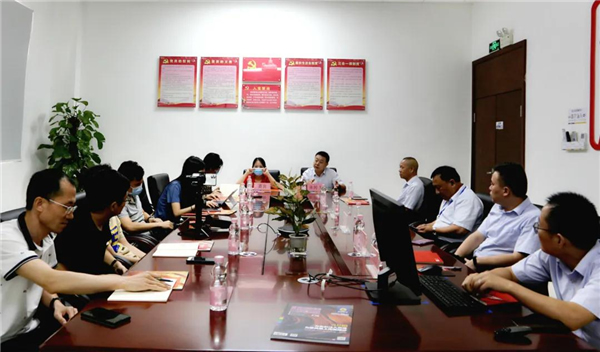 百得勝公司培訓(xùn)部總監(jiān)一行蒞臨展辰新材參觀交流