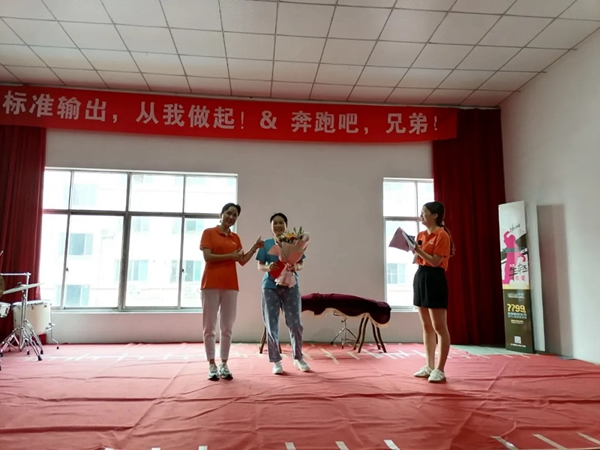 總結(jié)蓄勢(shì)，全力進(jìn)擊 | 萬(wàn)嘉信木門(mén)月度總結(jié)大會(huì)圓滿召開(kāi)