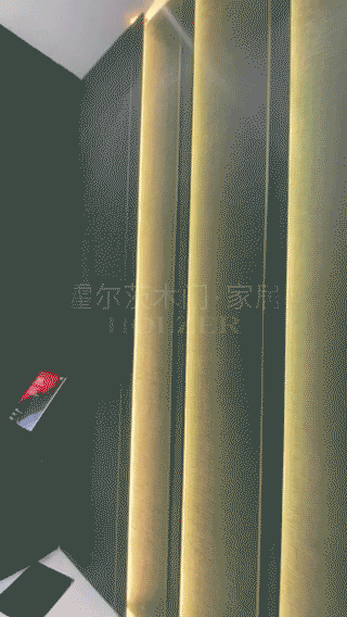 霍爾茨木門：當下最熱紅配綠，竟然這么高級！