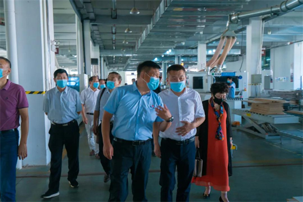 圖格高端板木定制丨江蘇省家具行業協會團體標準 《木質門》研討會順利召開