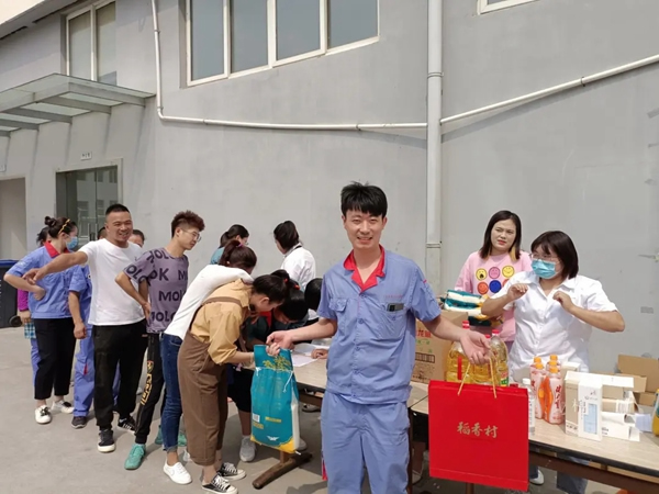 情滿中秋|金迪木門祝全體家人中秋節快樂！