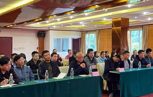 鼎薩木業能量拓展營——展鼎薩風采，聚團隊合力