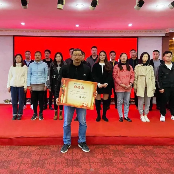 鼎薩木業能量拓展營——展鼎薩風采，聚團隊合力