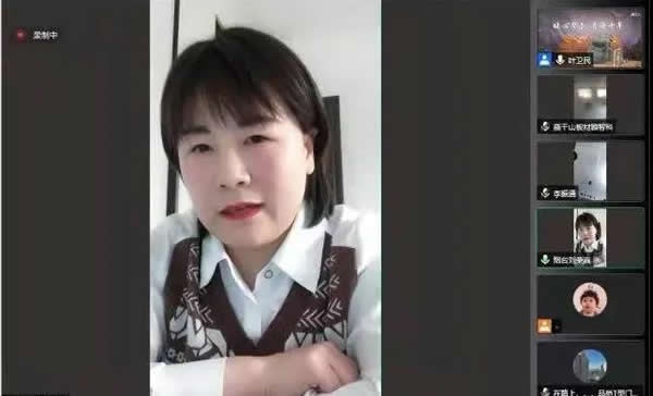 品橋木門