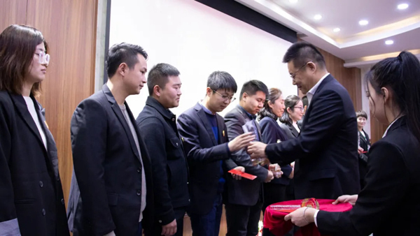 新起點，新征程丨霍爾茨2022新年聯歡會暨表彰大會圓滿舉辦