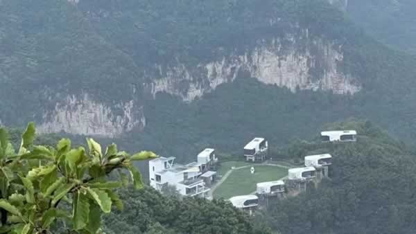 廣千木門