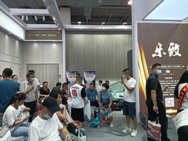樂致木門