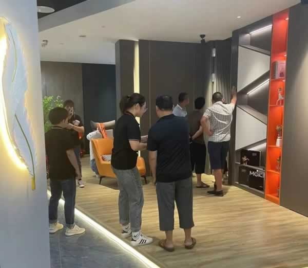 曼吉木門