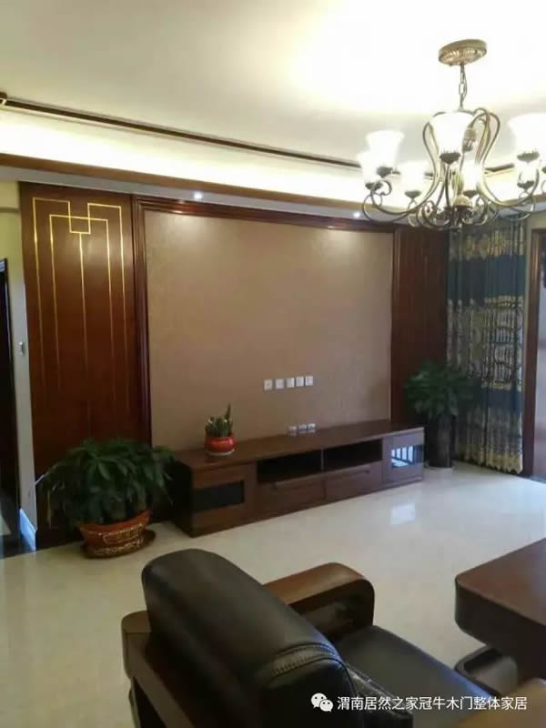 冠牛木門 | 新中式電視背景墻，古典雅致