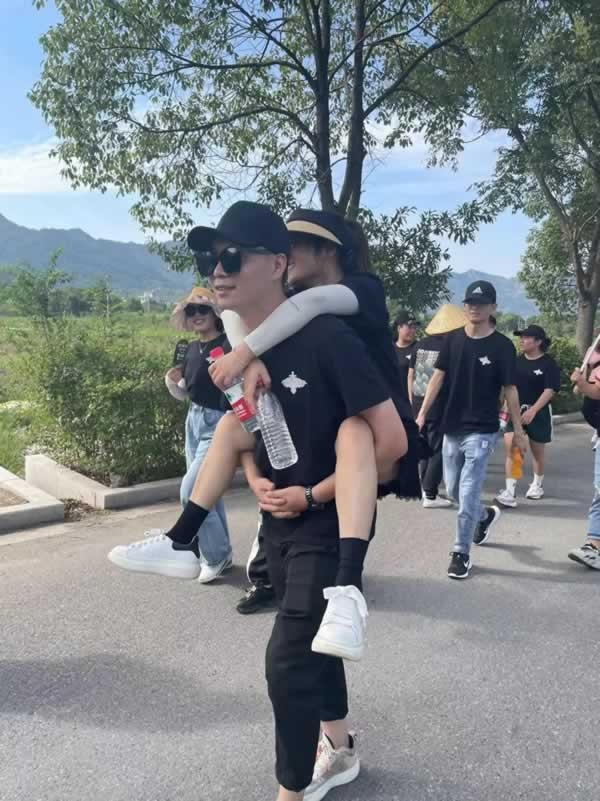 嘉尊木門