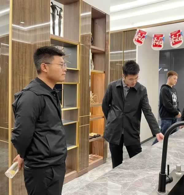 紅尚木門