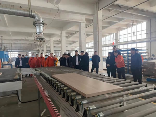 續(xù)航聚力、全員行動|王力木門全面打響降本增效攻堅戰(zhàn)！