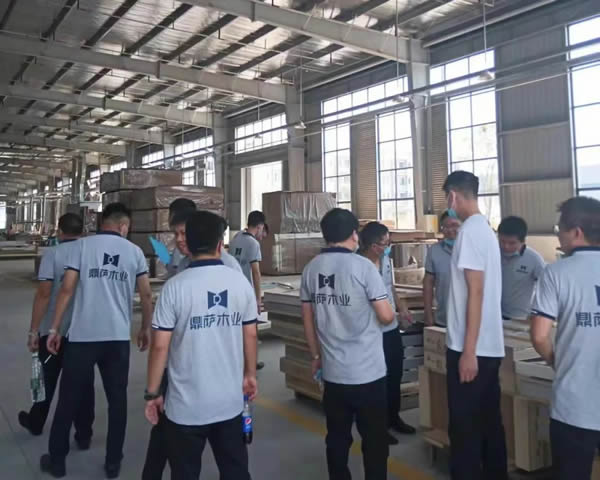 鼎薩木門丨堅守崗位，各司其職，我們在行動