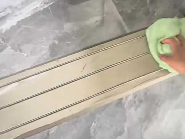 艾高門業