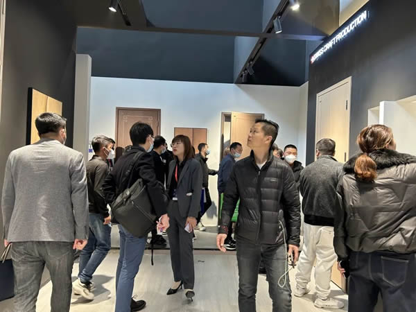 金騎士木門·鳴京 創見 | “騎”行在展會中，制造一場新的流行