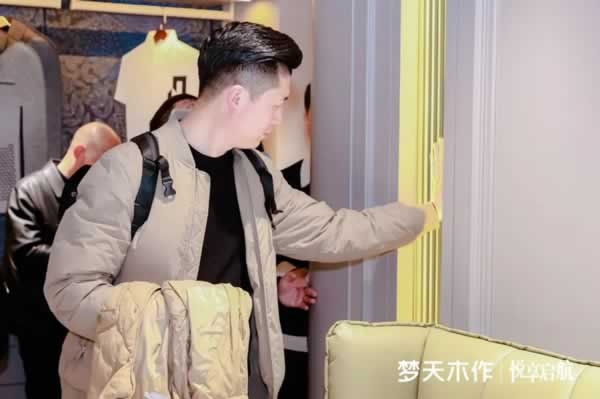 夢天木門