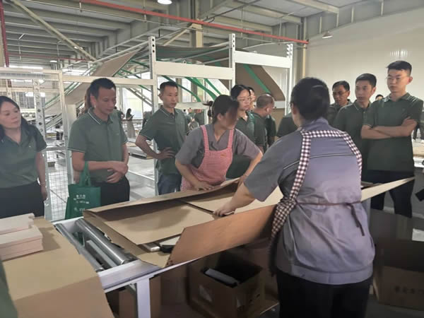 砥礪奮戰(zhàn)·巔峰聚首|春天木門及整家定制經(jīng)銷商閃耀永康！