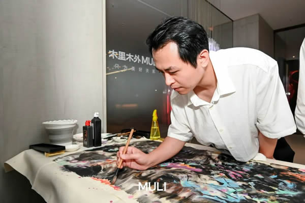 智能高定的山城想象 | 木里木外重慶體驗店