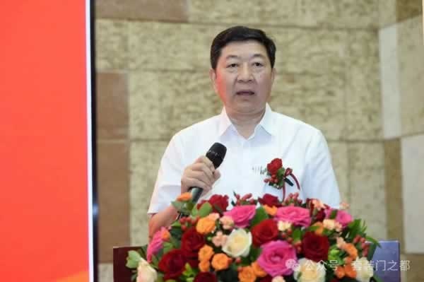 重慶市木業整裝行業協會召開五屆二次會員大會