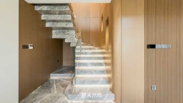 夢(mèng)天木門
