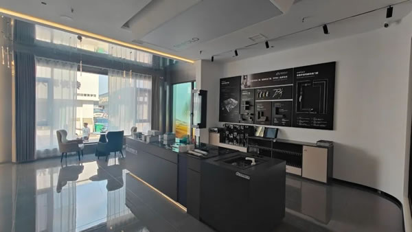 嗨FUN國慶 | 圣堡羅河南濟源旗艦店10月1日開業迎客→