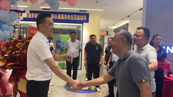 攜手經銷商游學探店！共賀多地新店“圣”勢綻放！
