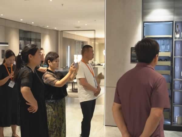 簡一全屋定制