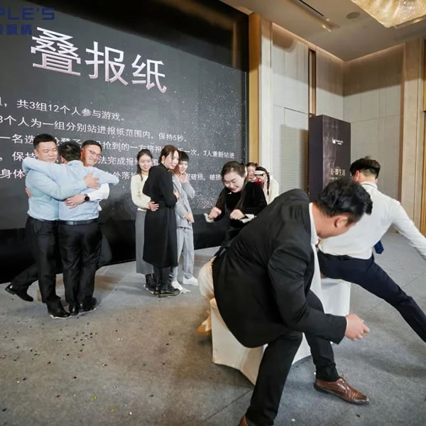 MEETING THE FUTURE | 遇見·未來——北美楓情2025新春年會(huì)圓滿舉辦！