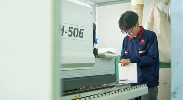 解鎖板材封邊黑科技，康菲攜PUR新品亮相3月中國家博會（廣州）