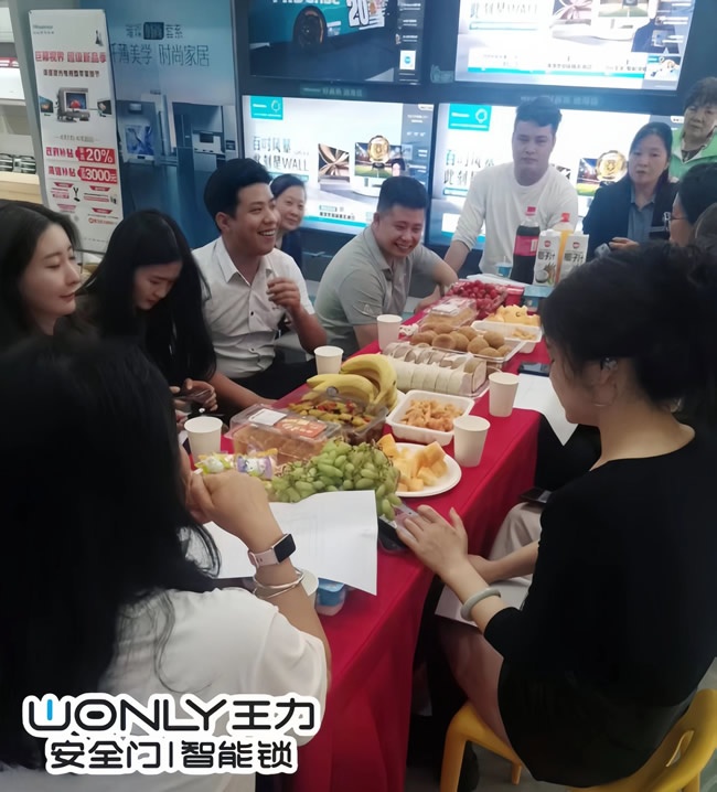 王力門業(yè)