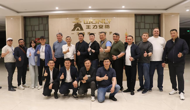 王力門業(yè) | 哈薩克斯坦政府考察團蒞臨王力深入考察