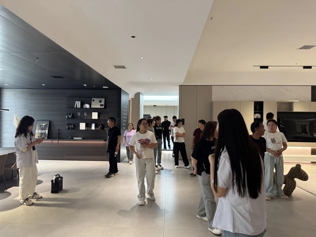 簡一家居