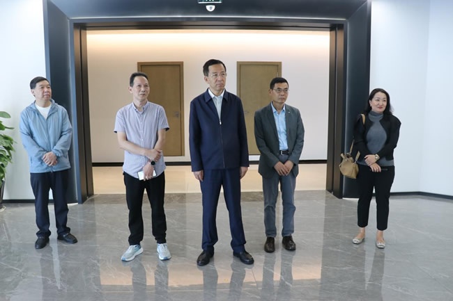王力門業