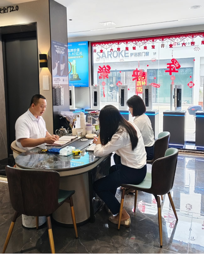 王力門業 | 震驚！南寧經銷商蘭麗：一樘防盜門竟賣2.68萬，背后秘訣大揭秘！